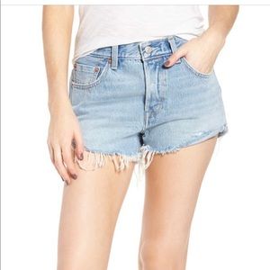 Levi’s 501 cutoff denim shorts sz 24